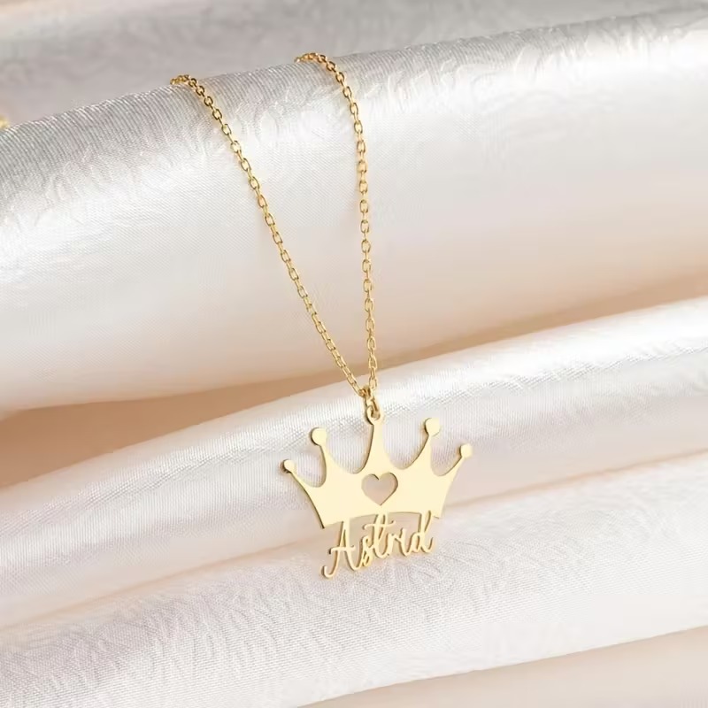 สร้อยคอรูปมงกุฎหัวใจแบบกำหนดเอ - Men Accessories Neck Chain บทวิจารณ์และราคา