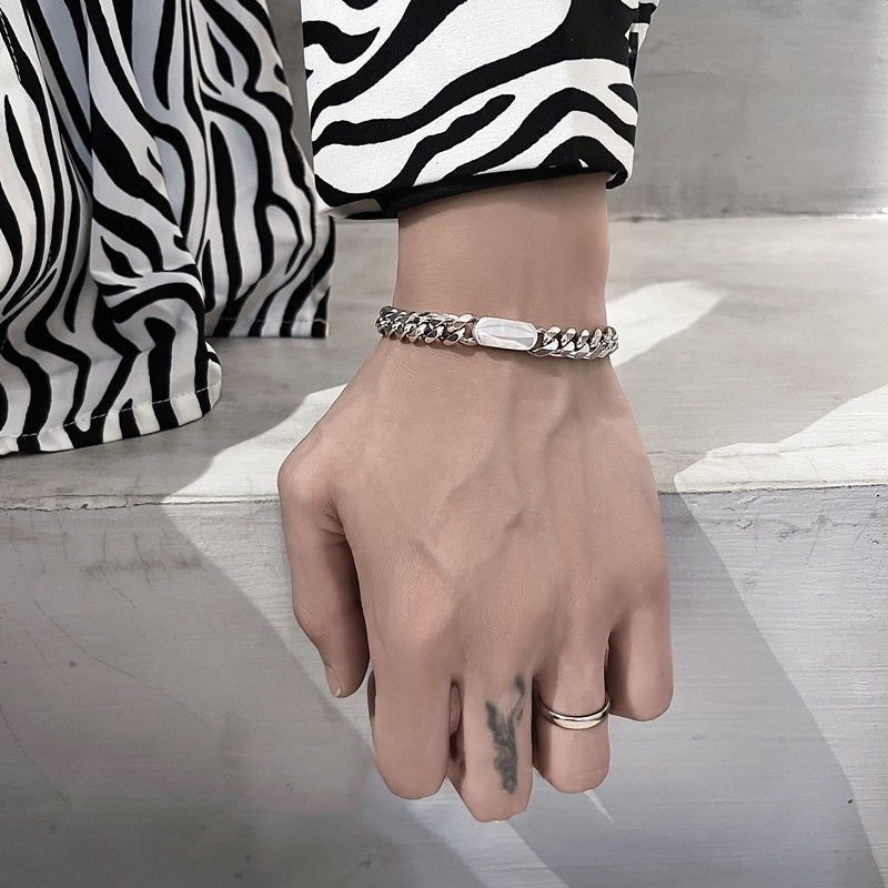 สร้อยข้อมือแฟชั่นผู้ชายดีไซน์พ - Men Accessories Look บทวิจารณ์และราคา