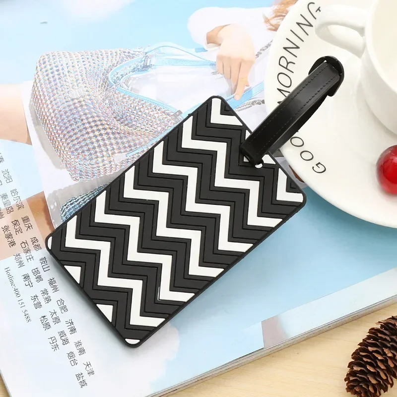 เรขาคณิตแท็กกระเป๋าเดินทางสําห - Men'S Accessories Holder บทวิจารณ์และราคา